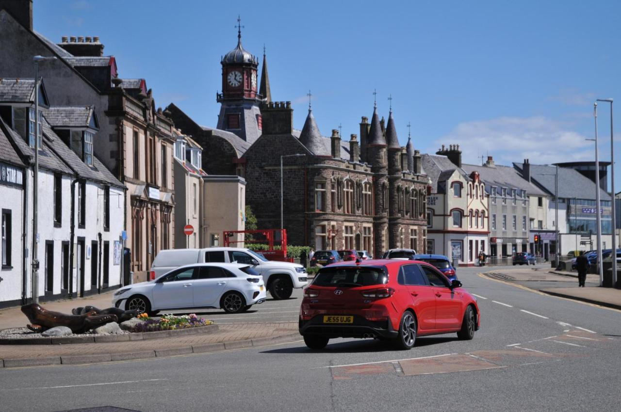 No5 Esplanade Court, Stornoway Town Centre Apartment Exterior foto